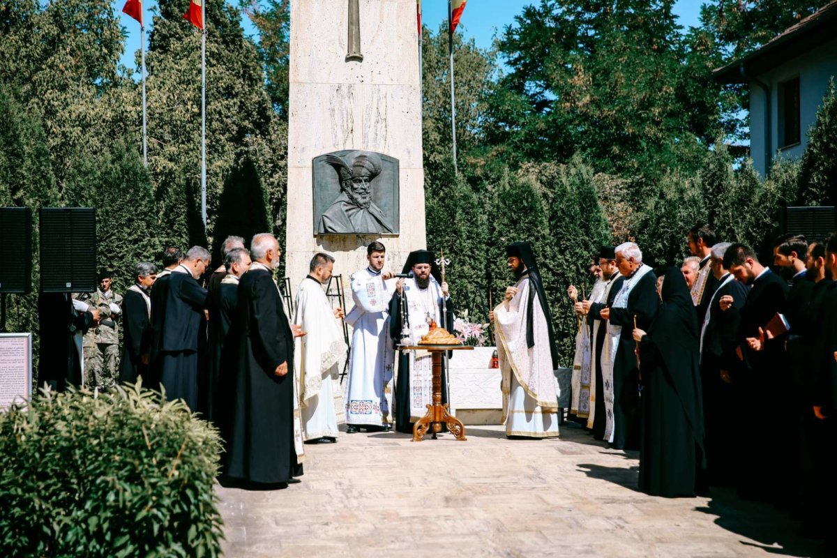 Slujiri arhiereşti în Arhiepiscopia Vadului, Feleacului și Clujului 224064