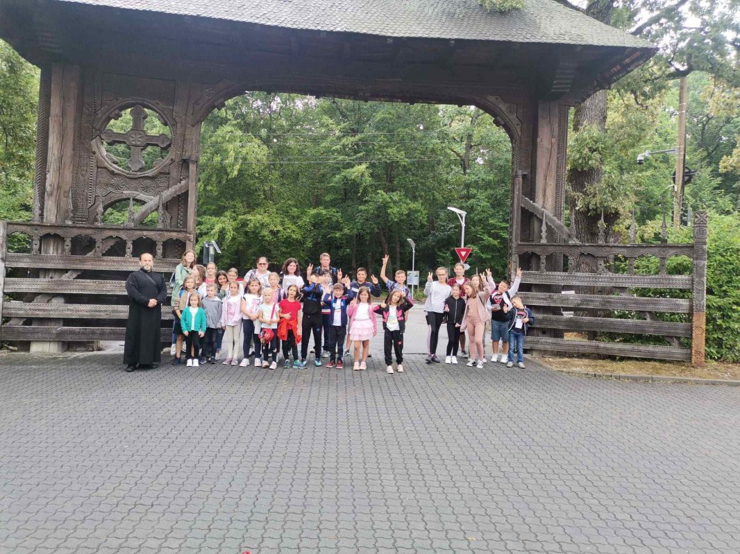 Activităţi educative şi catehetice la Slimnic 224209