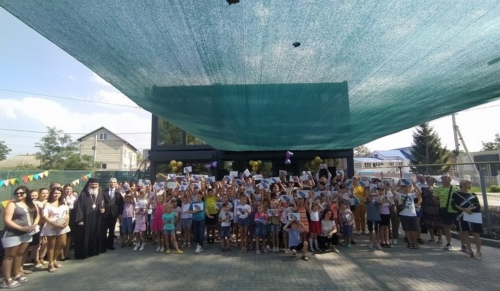 Episcopia de Bălți a donat o sută de tablete copiilor ucraineni 224222