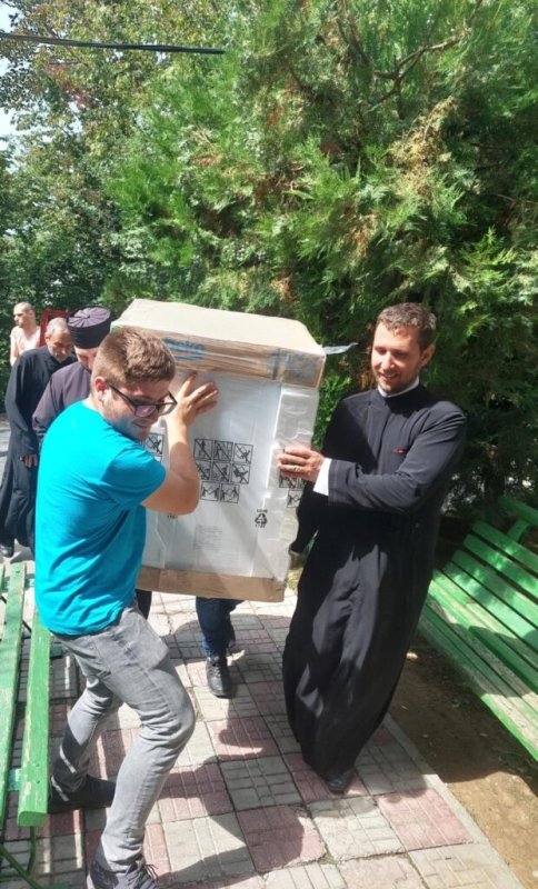 Noi acțiuni filantropice în Arhiepiscopia Târgoviștei 224230