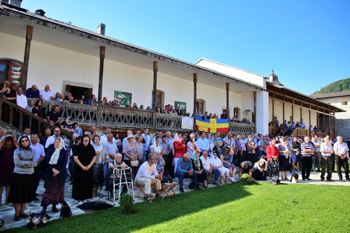 Cinstirea Botezătorului Ioan la Mănăstirea Secu 224551