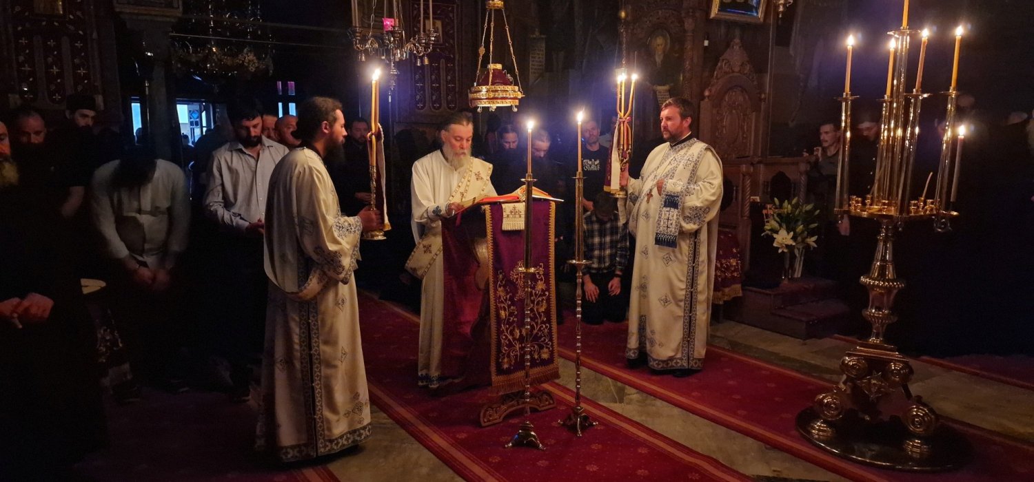 Slujire arhierească la Schitul românesc Prodromu din Muntele Athos 224437