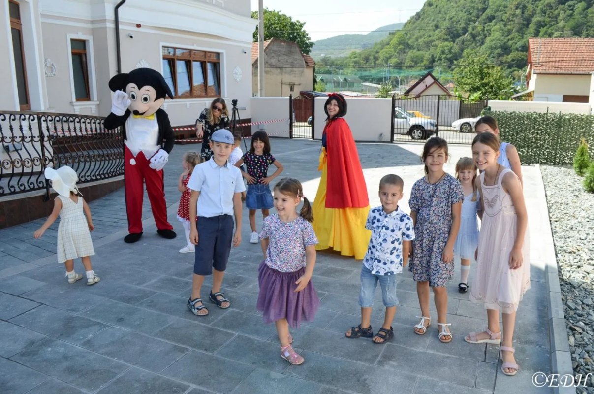 Trei ierarhi au sfințit Grădinița „Episcop Gurie Georgiu” din Deva 224427