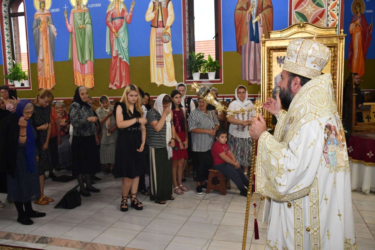 Așezământul monahal-social „Țara Almăjului” și-a sărbătorit cel de-al doilea hram 224523