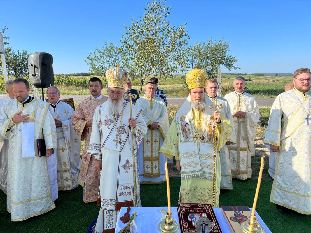 Momente de împlinire și bucurie în localităţile bihorene Bucium şi Tilecuş 224688