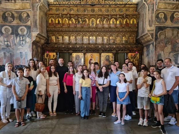 Pelerini bucureșteni la biserici istorice și obiective culturale 224703