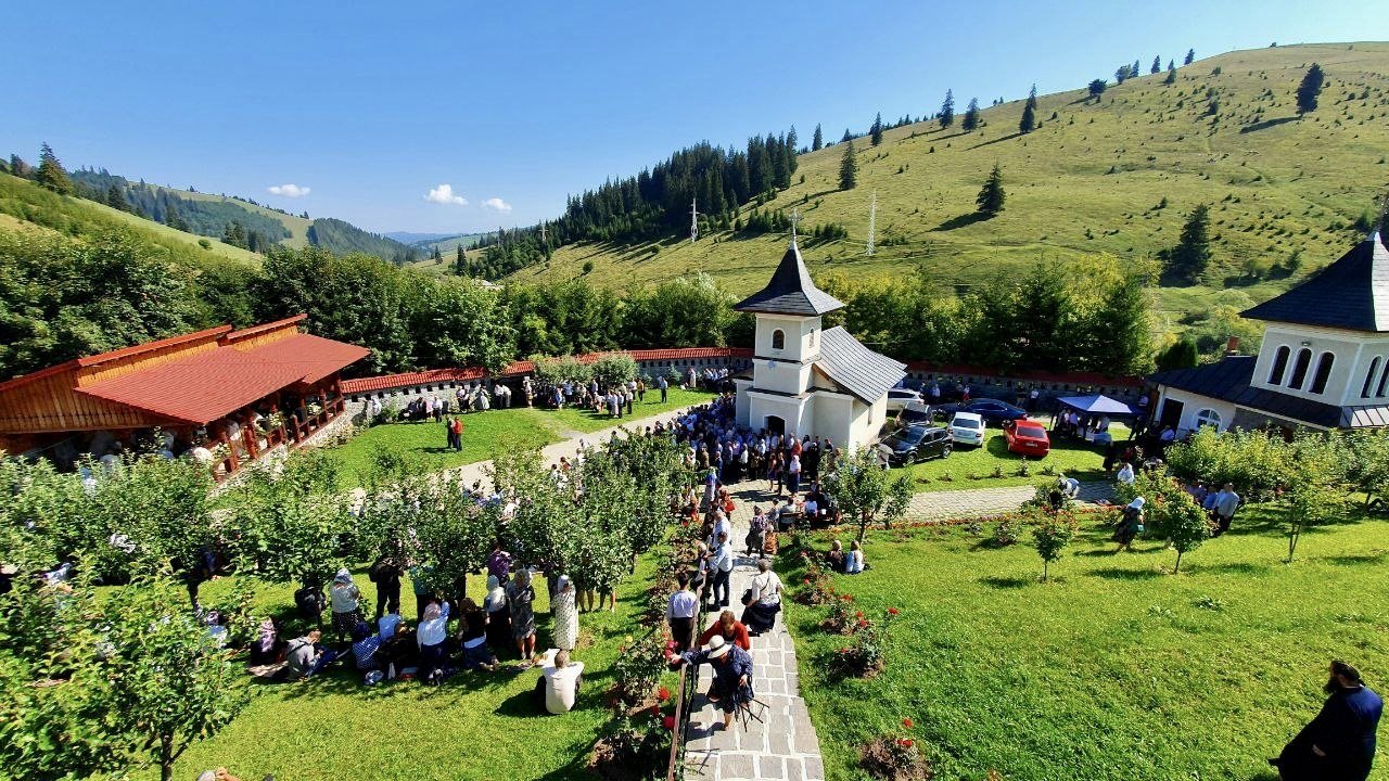 Sfântul Ioan Botezătorul cinstit la Mănăstirea Făgeţel 224762