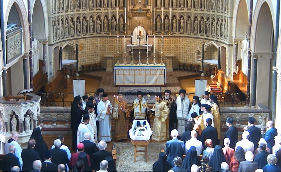  Drumul slujirii dreptei credințe: Mitropolitul Kallistos Ware 224957