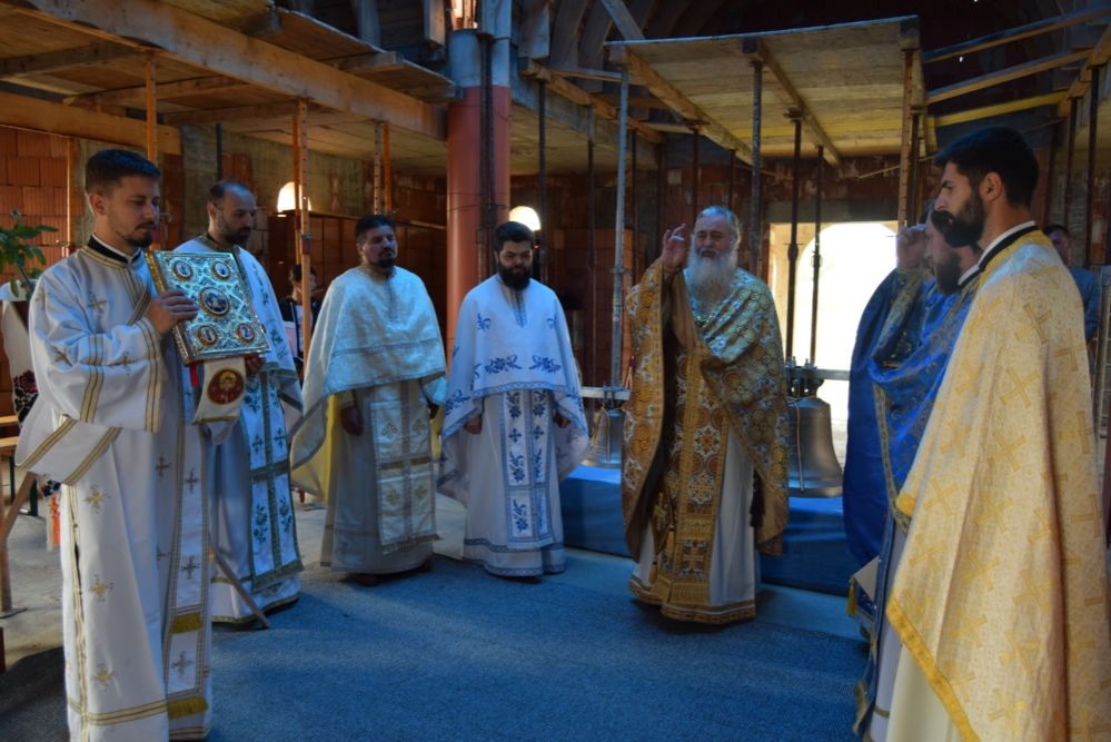 Sărbătoare la biserica din localitatea clujeană Sub Coastă 224903