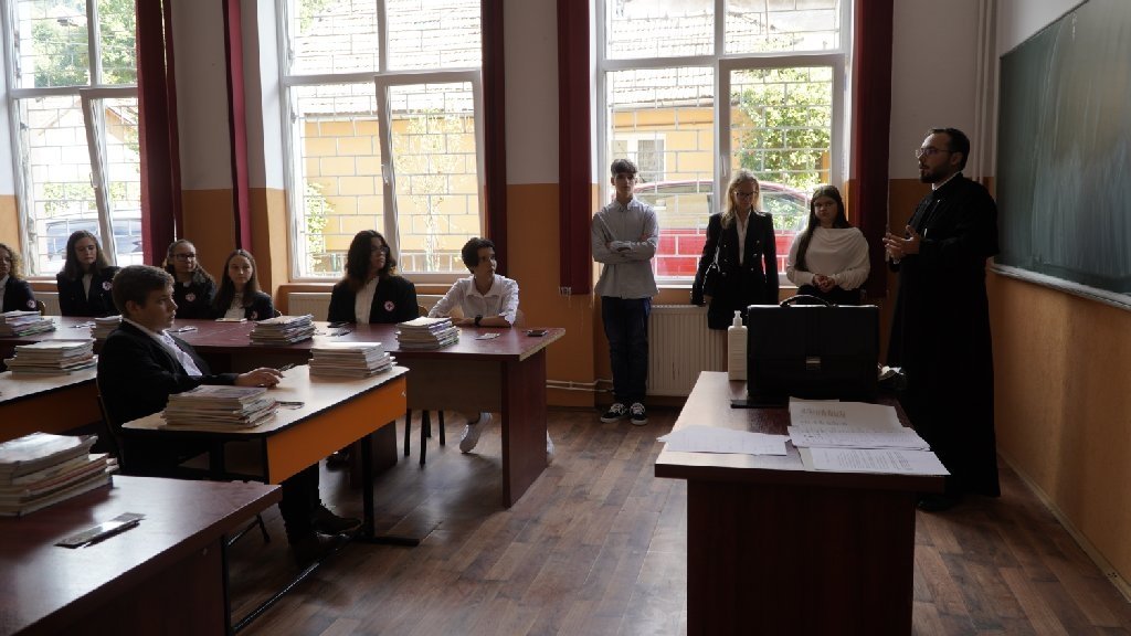 Binecuvântare pentru elevii Seminarului Teologic Ortodox din Braşov 225093