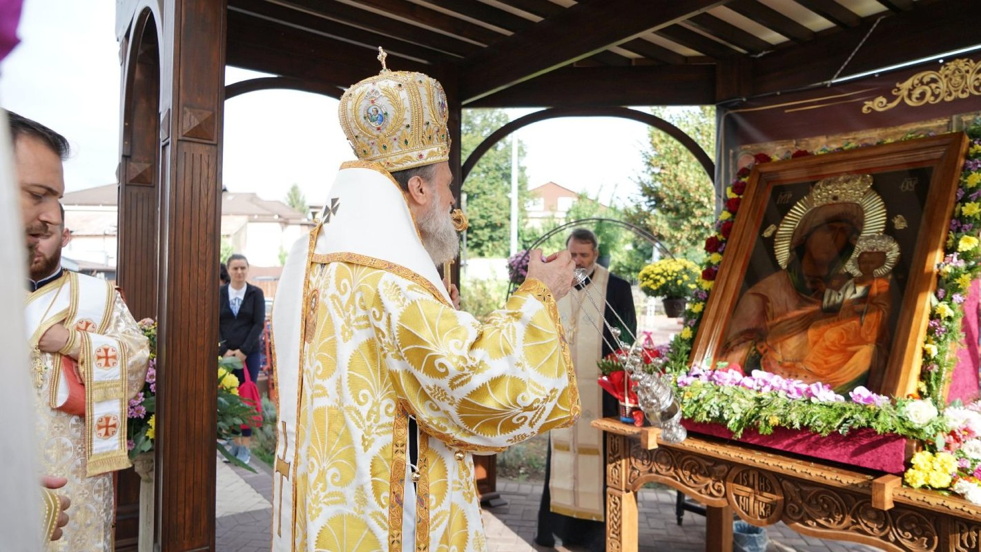 Icoana de la Mănăstirea Sucevița la o parohie din Călărași 225081