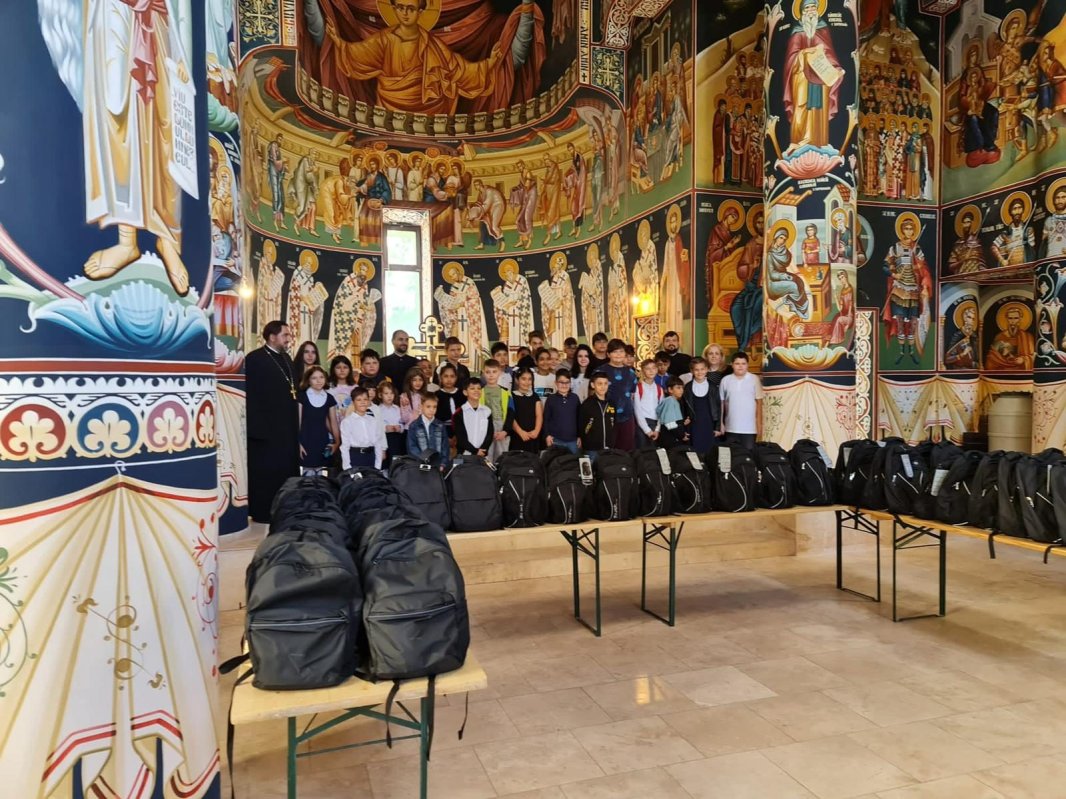 Protoieria Sector 2 Capitală, alături de copii la început de an școlar 225150