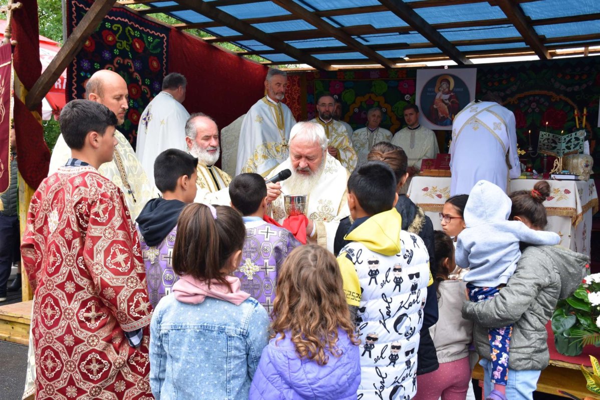 Sfinţirea paraclisului Centrului social‑misionar din Cojocna 225062