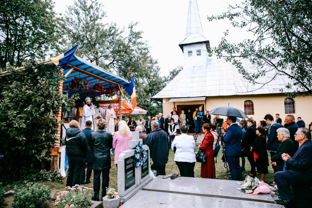 Sfințiri şi binecuvântări în Arhiepiscopia Vadului, Feleacului și Clujului 225328