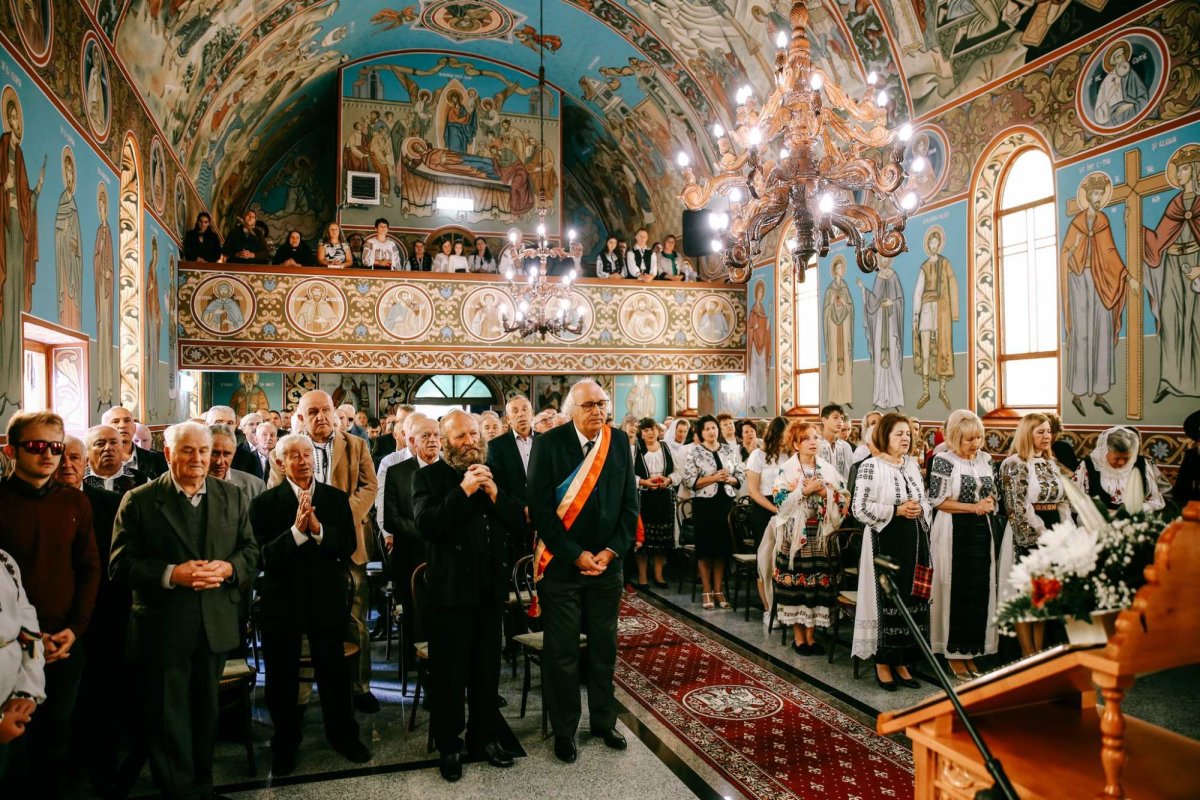 Sfințiri şi binecuvântări în Arhiepiscopia Vadului, Feleacului și Clujului 225335