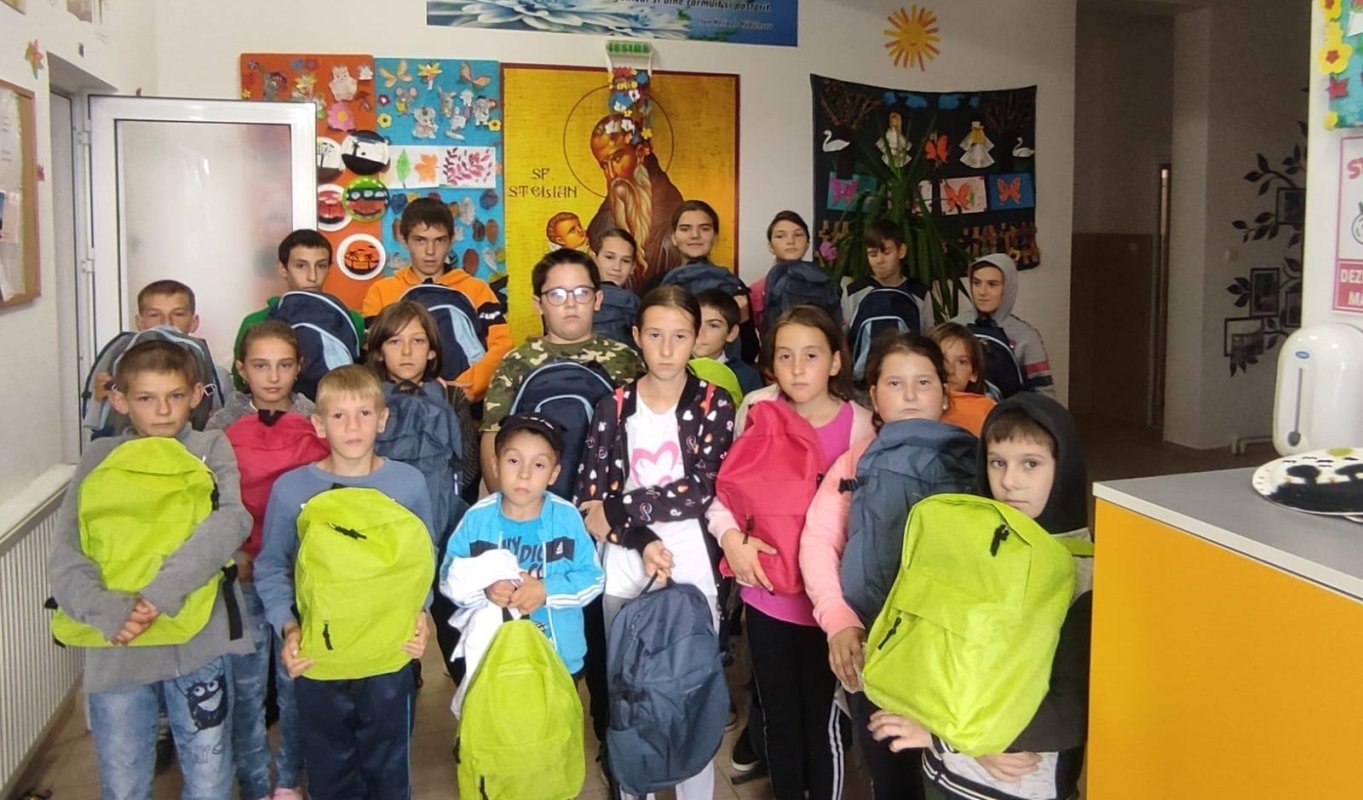 Ghiozdane și rechizite pentru copii din Vaslui 225412