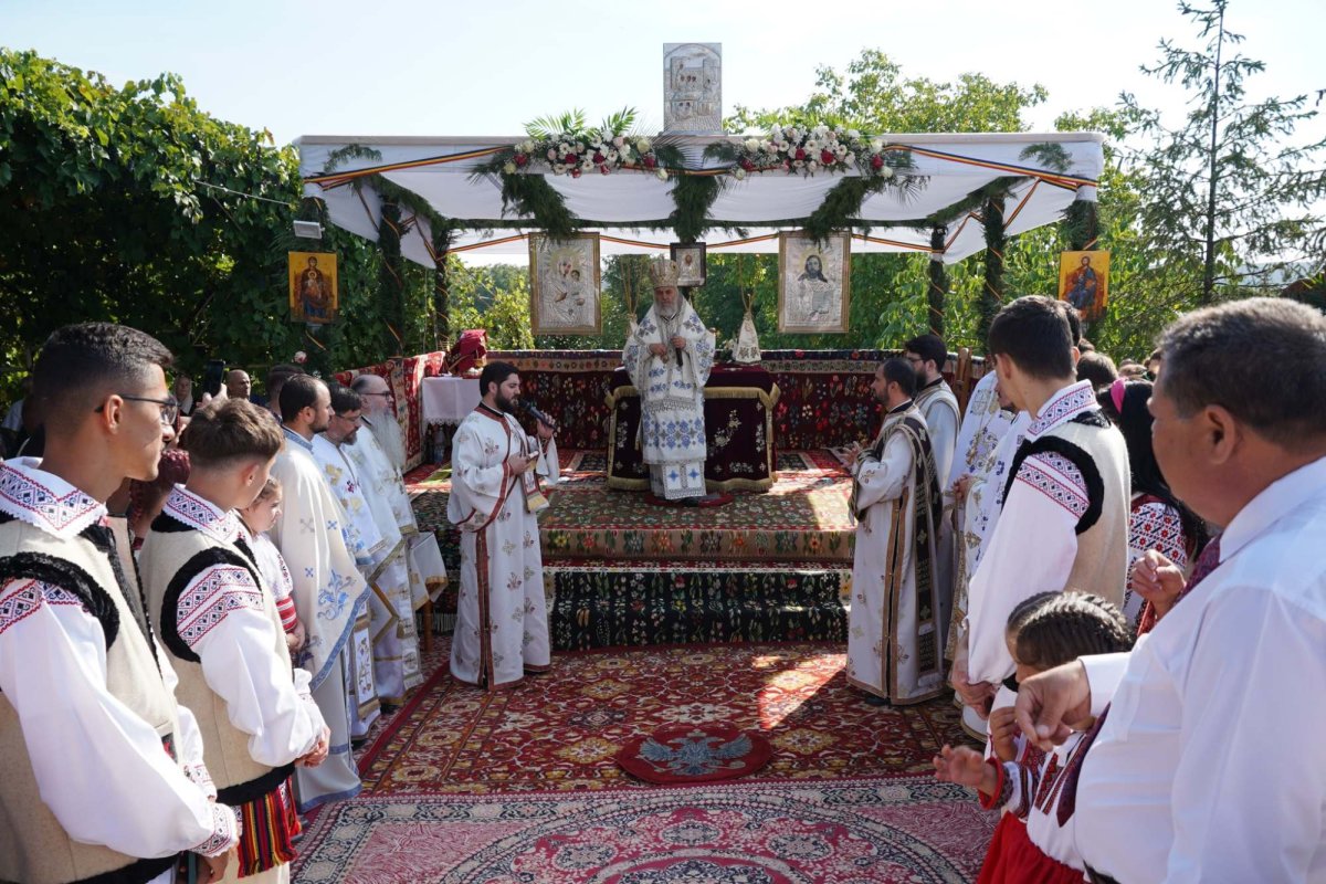 Hramul Mănăstirii Cudalbi din judeţul Galaţi 225682