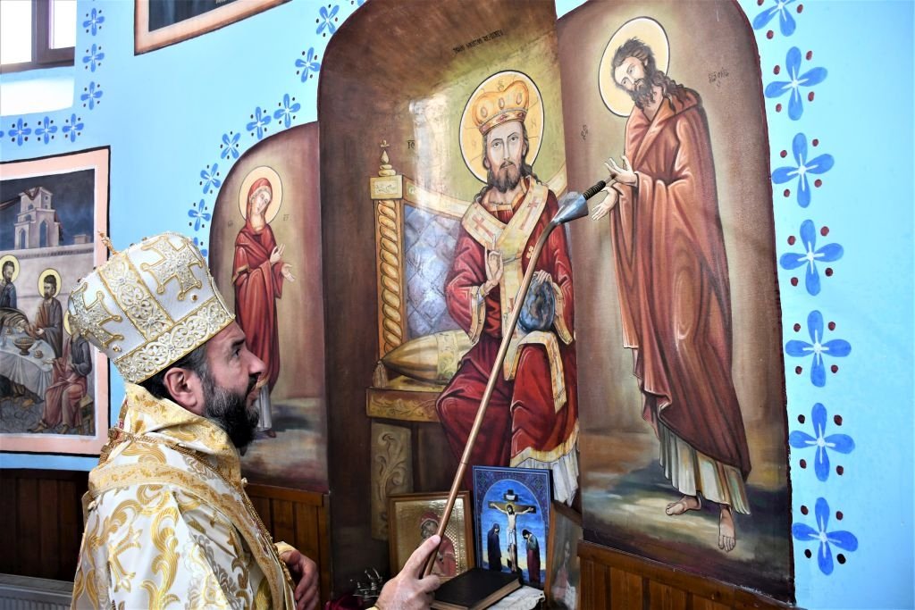 Sfințirea picturii bisericii Parohiei Borlovenii Vechi 226034