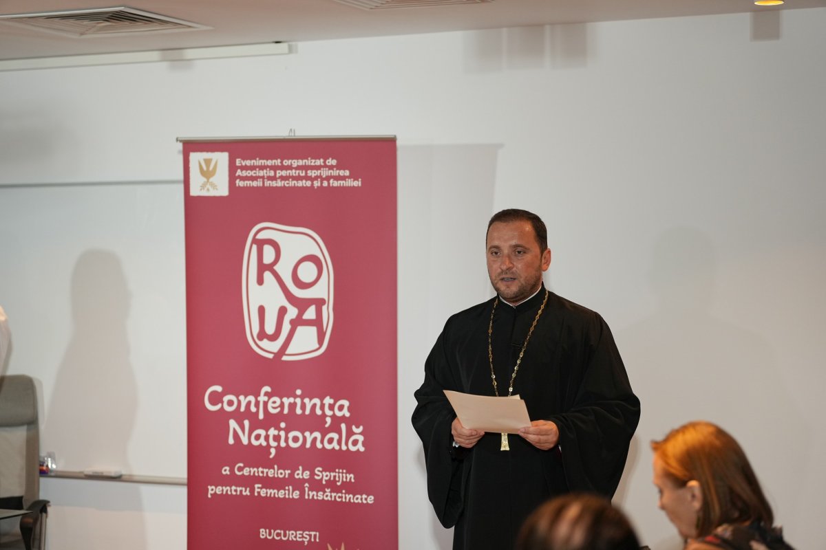 Suntem chemaţi să devenim braţele iubirii milostive a lui Dumnezeu pentru copiii nenăscuţi 226010