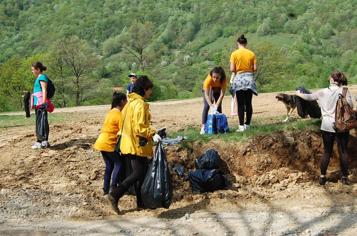 Campanie de curățenie în 34 de județe 226192
