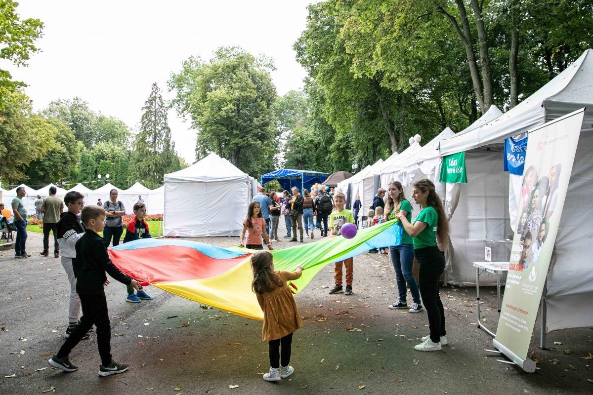 Copii și părinți la cea de-a doua ediție a Festivalului Familiei 226263