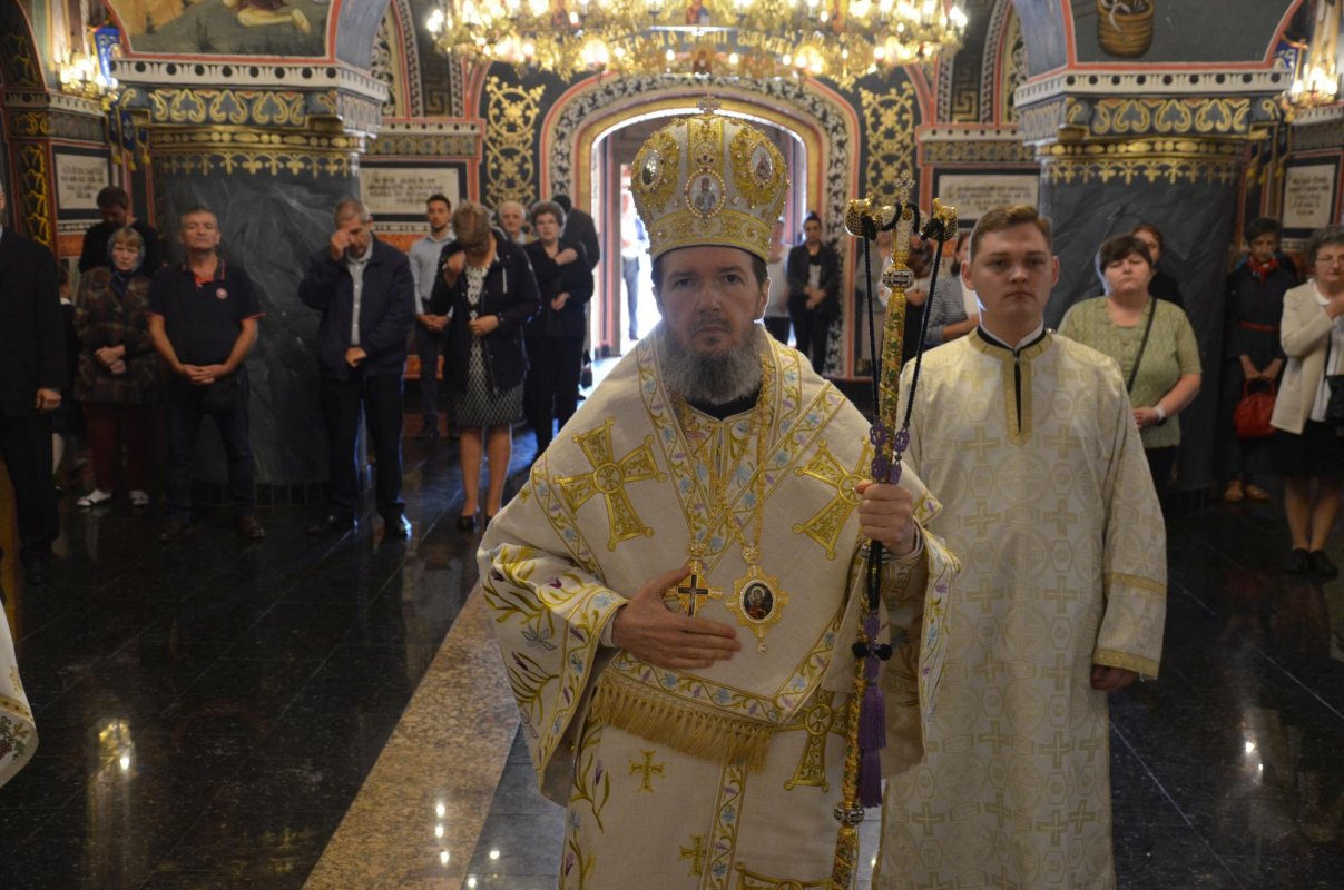 Episcopul Oradiei la Parohia „Sfântul Apostol Andrei” 226247