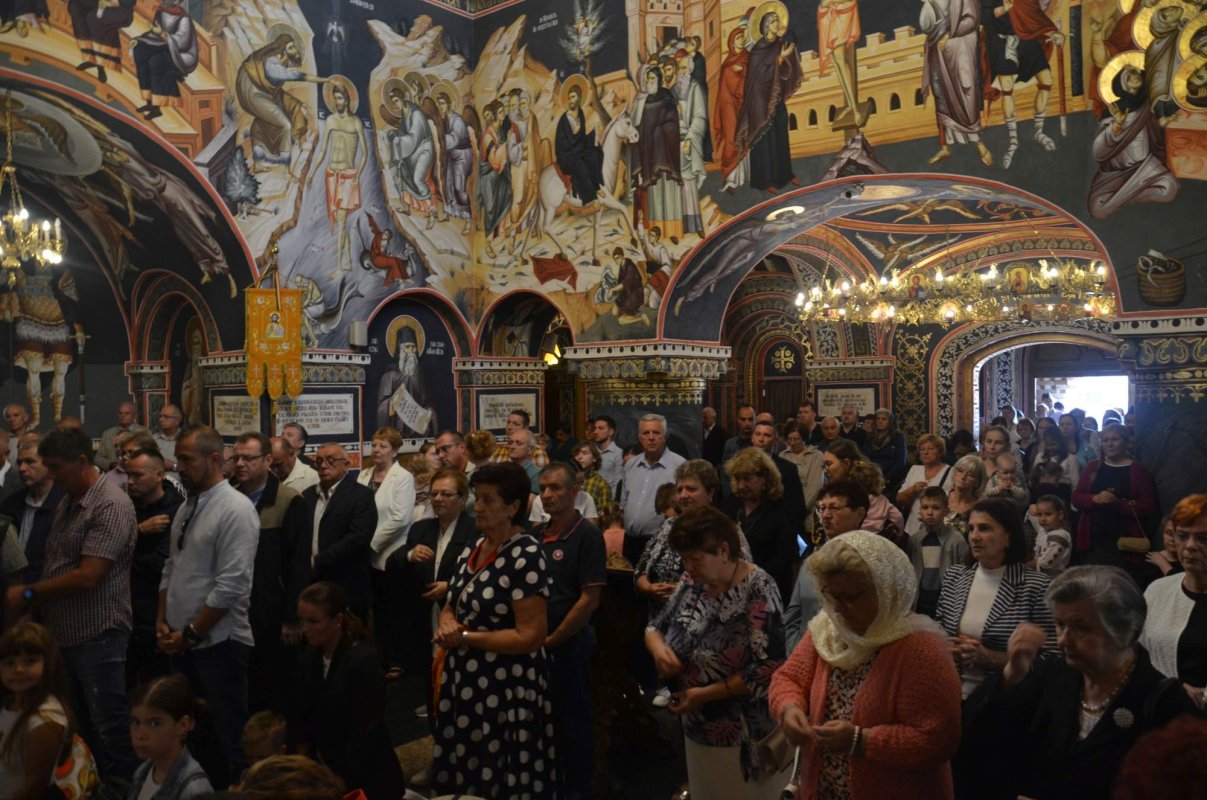 Episcopul Oradiei la Parohia „Sfântul Apostol Andrei” 226248