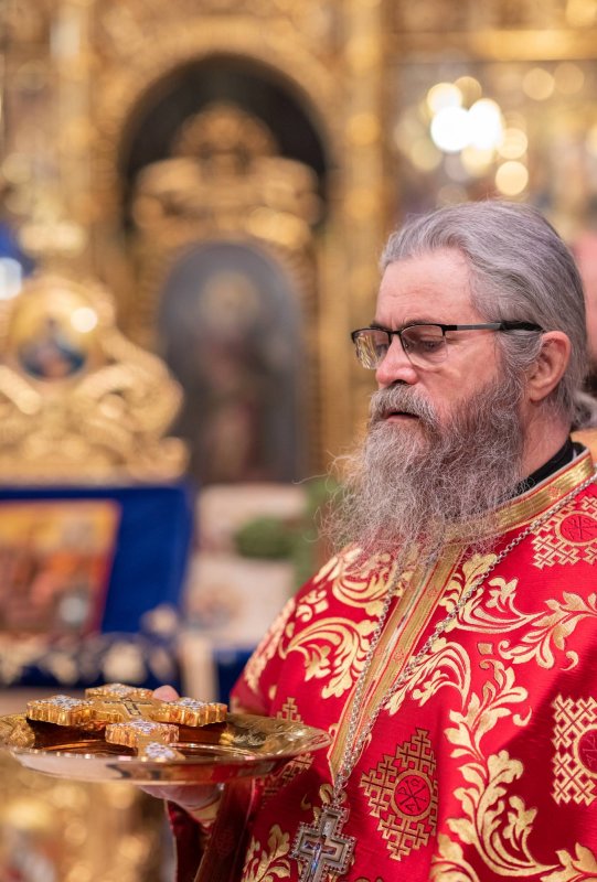 Înălțarea Sfintei Cruci sărbătorită pe Colina Bucuriei 226324