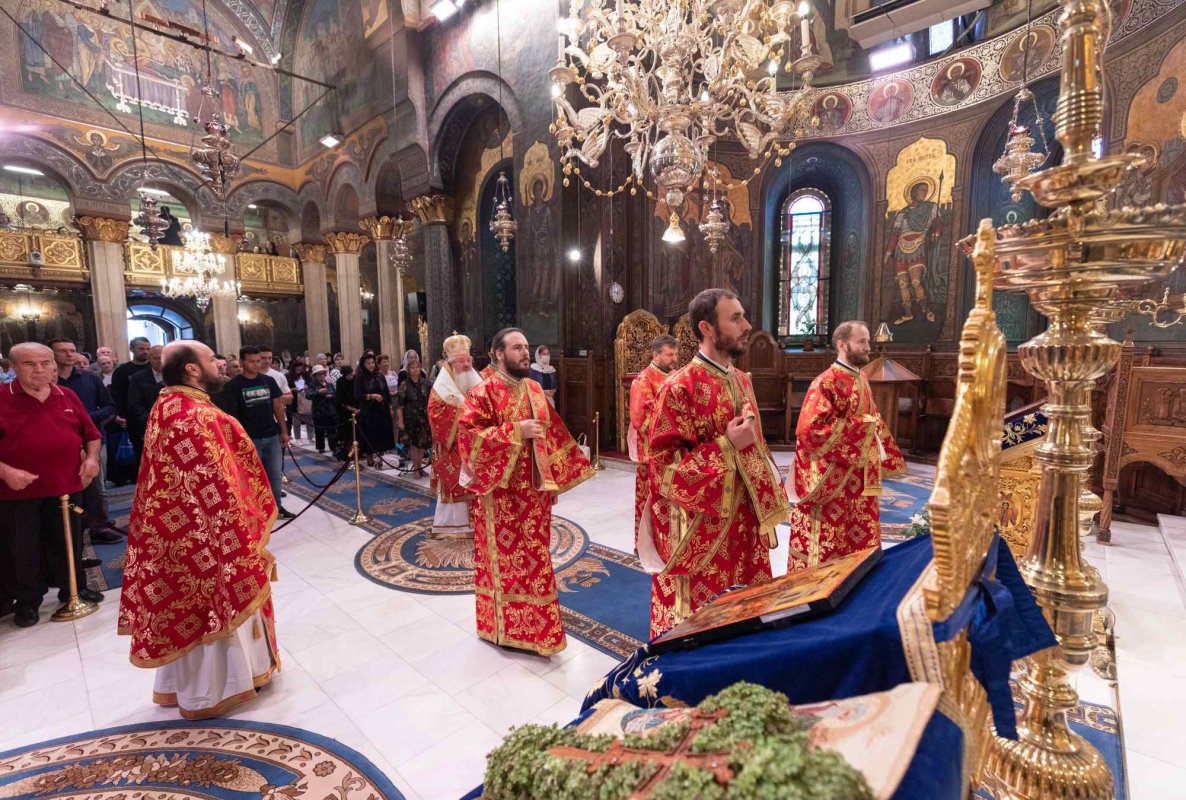 Înălțarea Sfintei Cruci sărbătorită pe Colina Bucuriei 226326