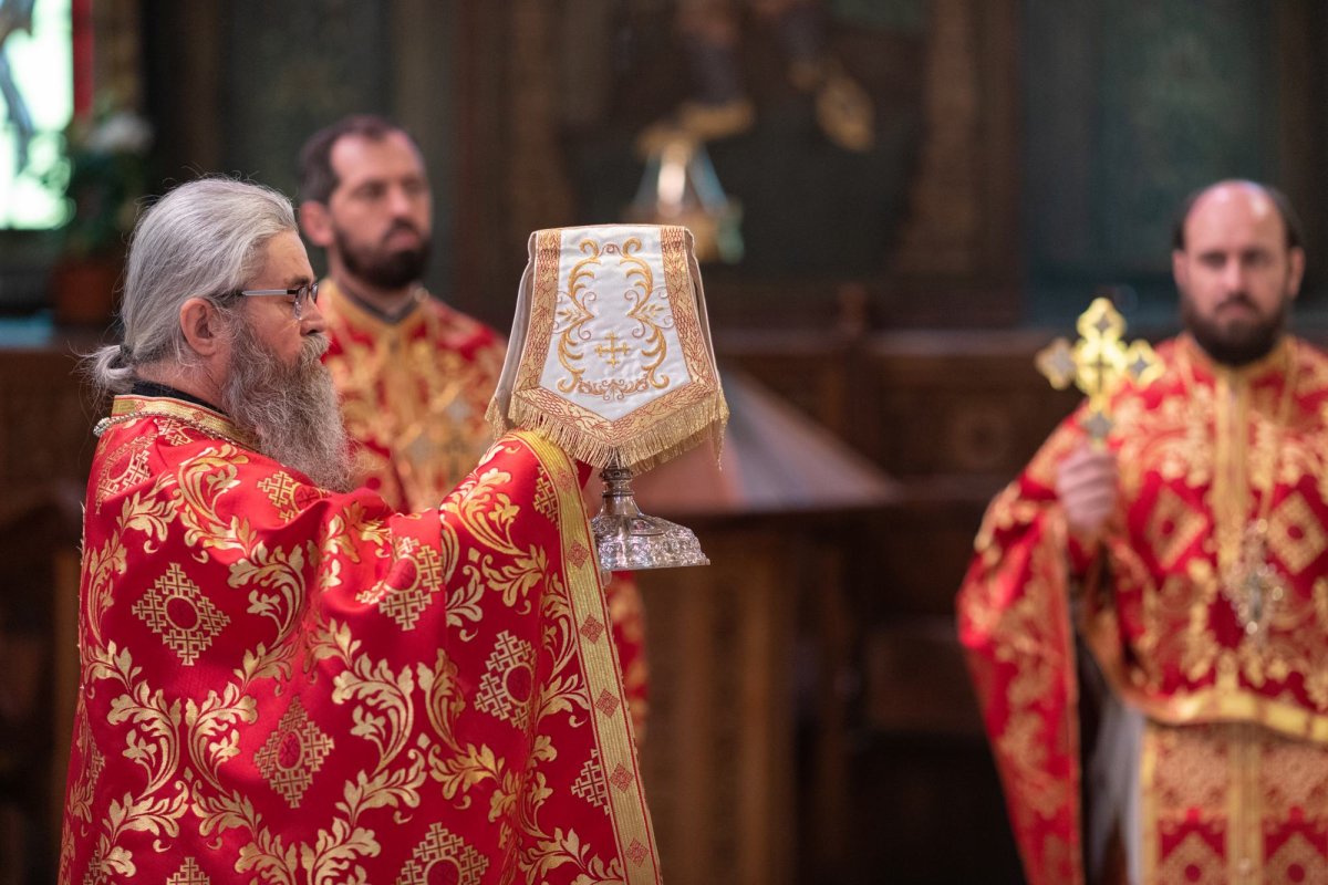 Înălțarea Sfintei Cruci sărbătorită pe Colina Bucuriei 226351