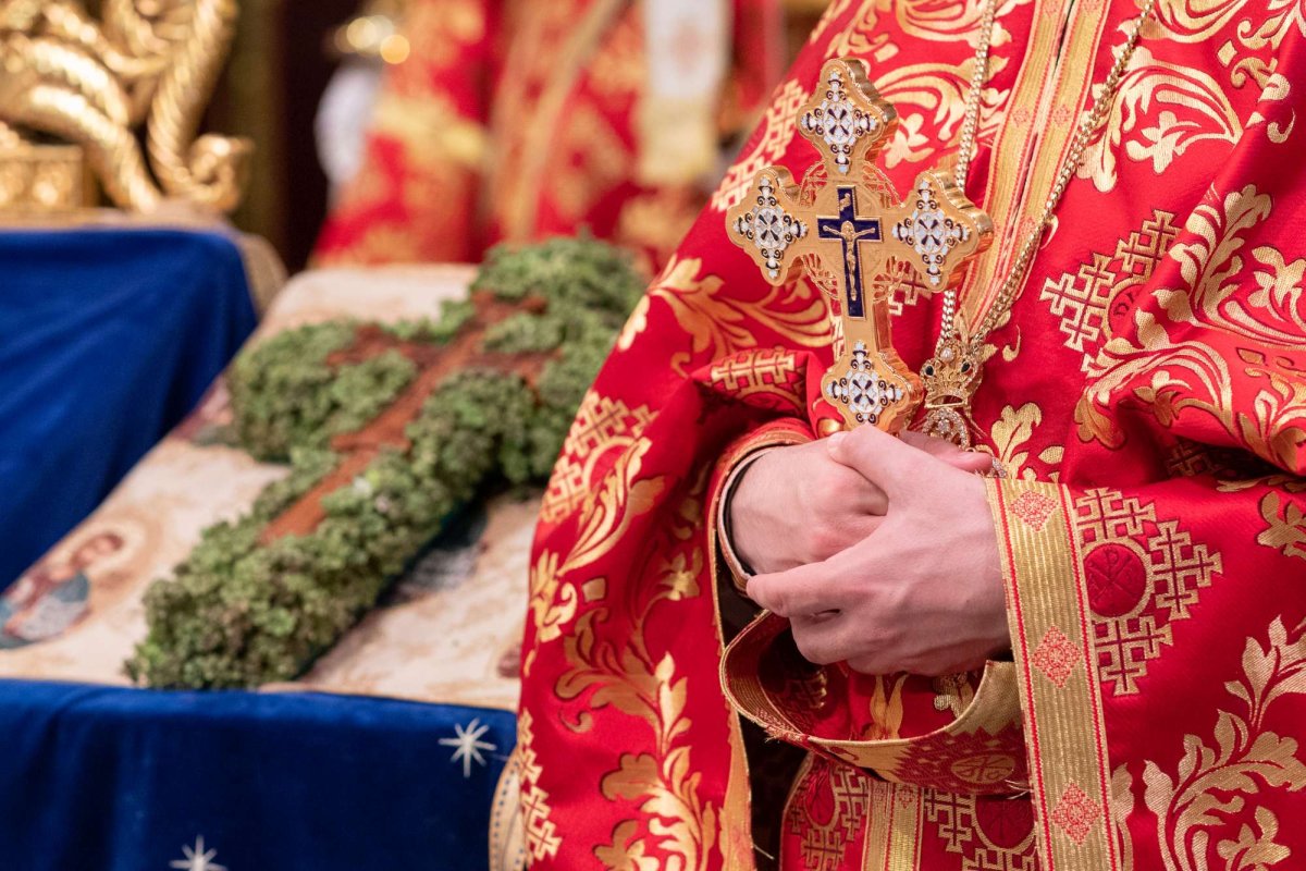 Înălțarea Sfintei Cruci sărbătorită pe Colina Bucuriei 226355