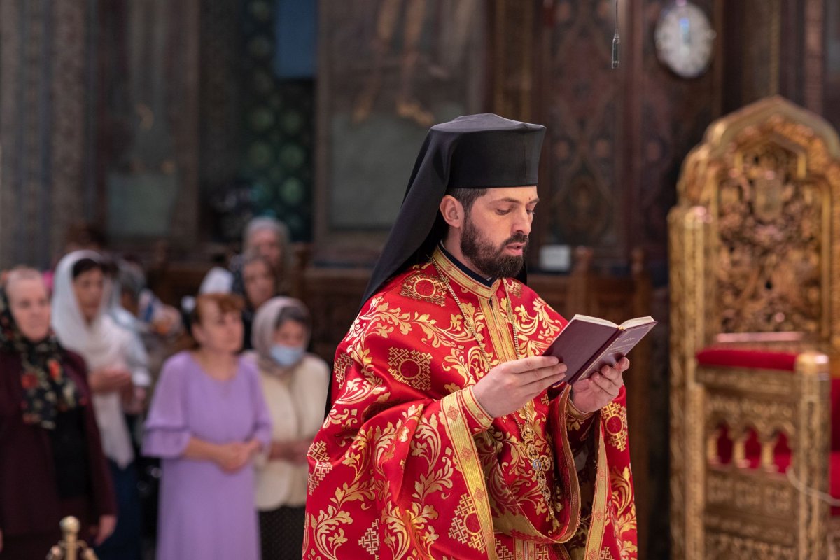 Înălțarea Sfintei Cruci sărbătorită pe Colina Bucuriei 226364