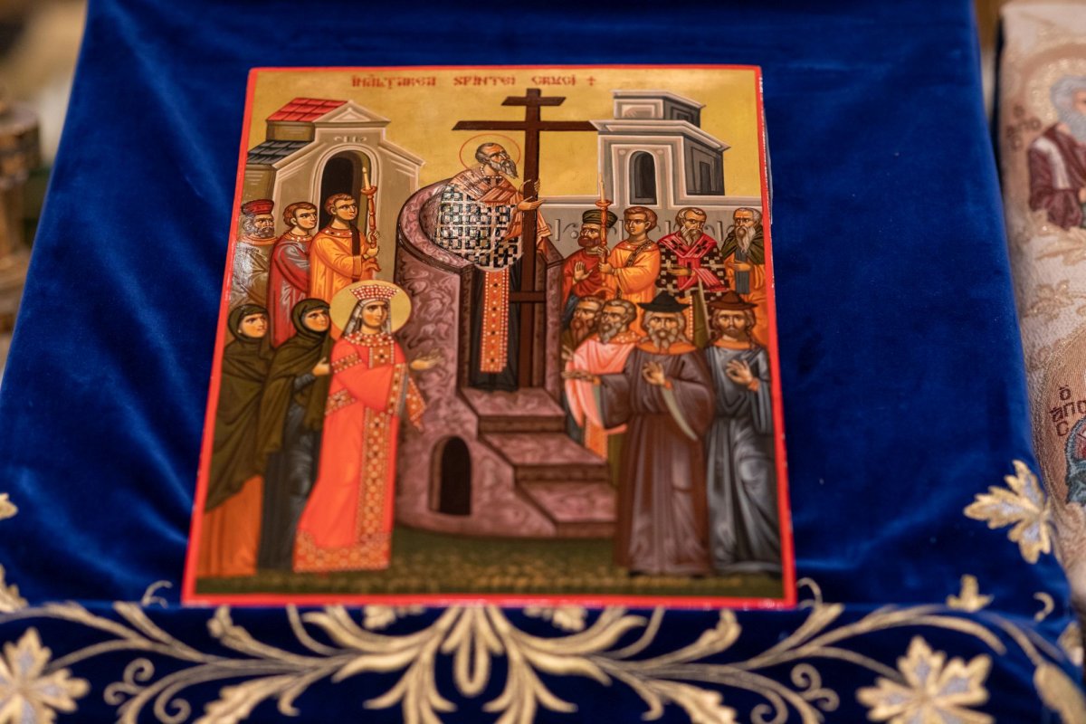 Înălțarea Sfintei Cruci sărbătorită pe Colina Bucuriei 226365