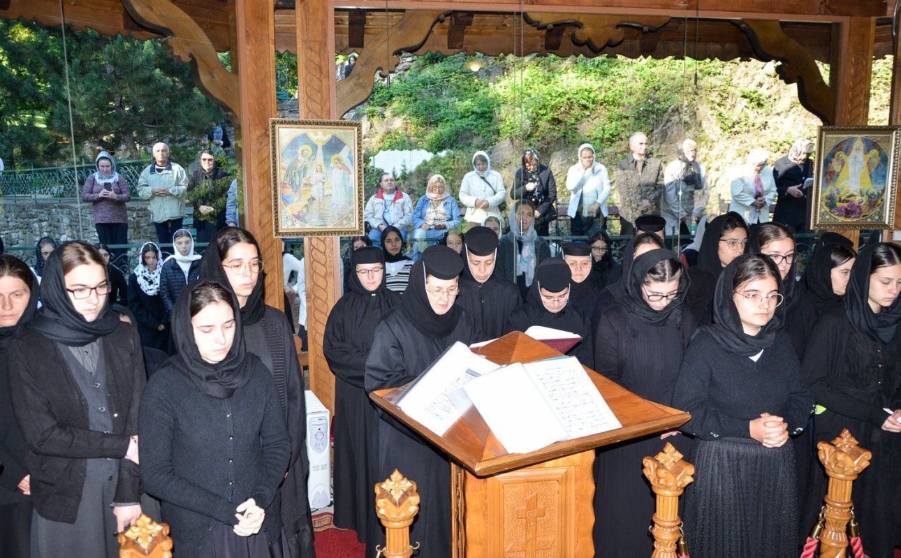 Serbările Naționale de la Țebea şi sărbătoare la Prislop 226244