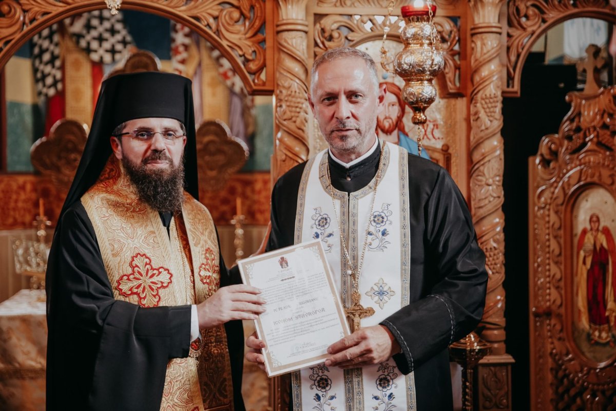 Sfinţiri în parohii bistriţene şi clujene 226240