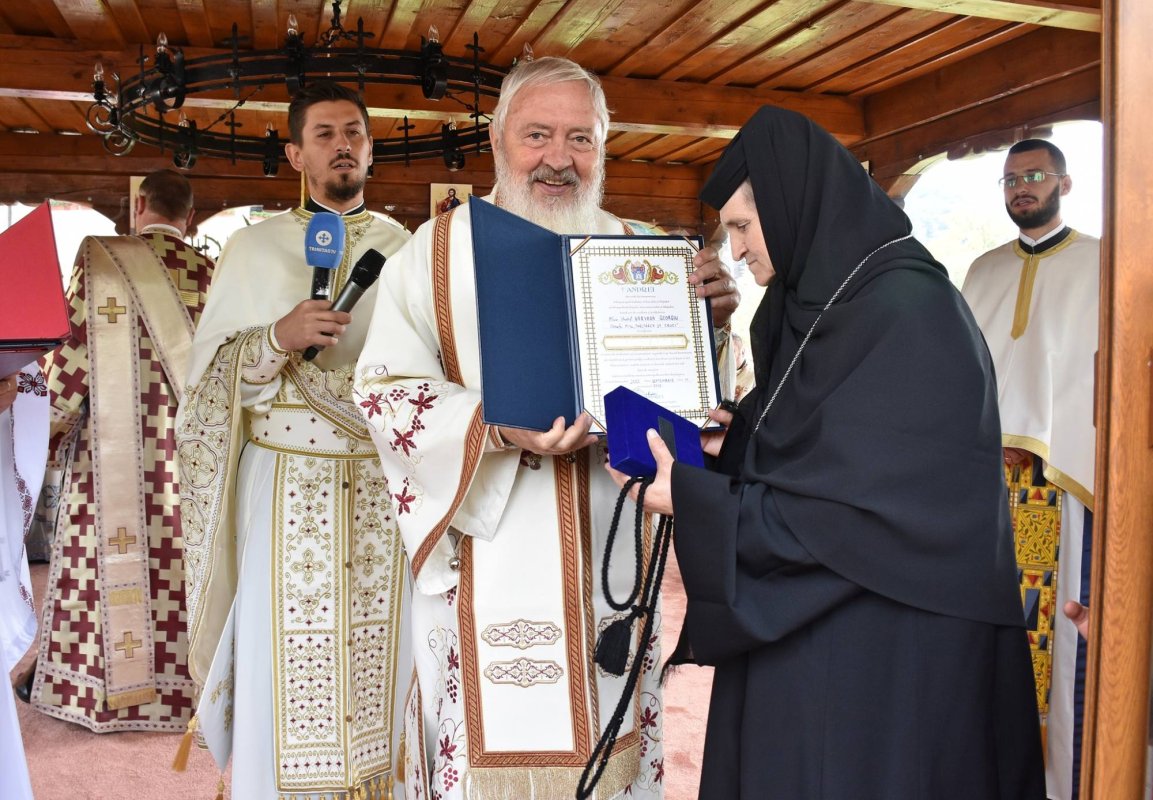 Hramul Mănăstirii „Înălțarea Sfintei Cruci” de la Cășiel, Cluj 226464