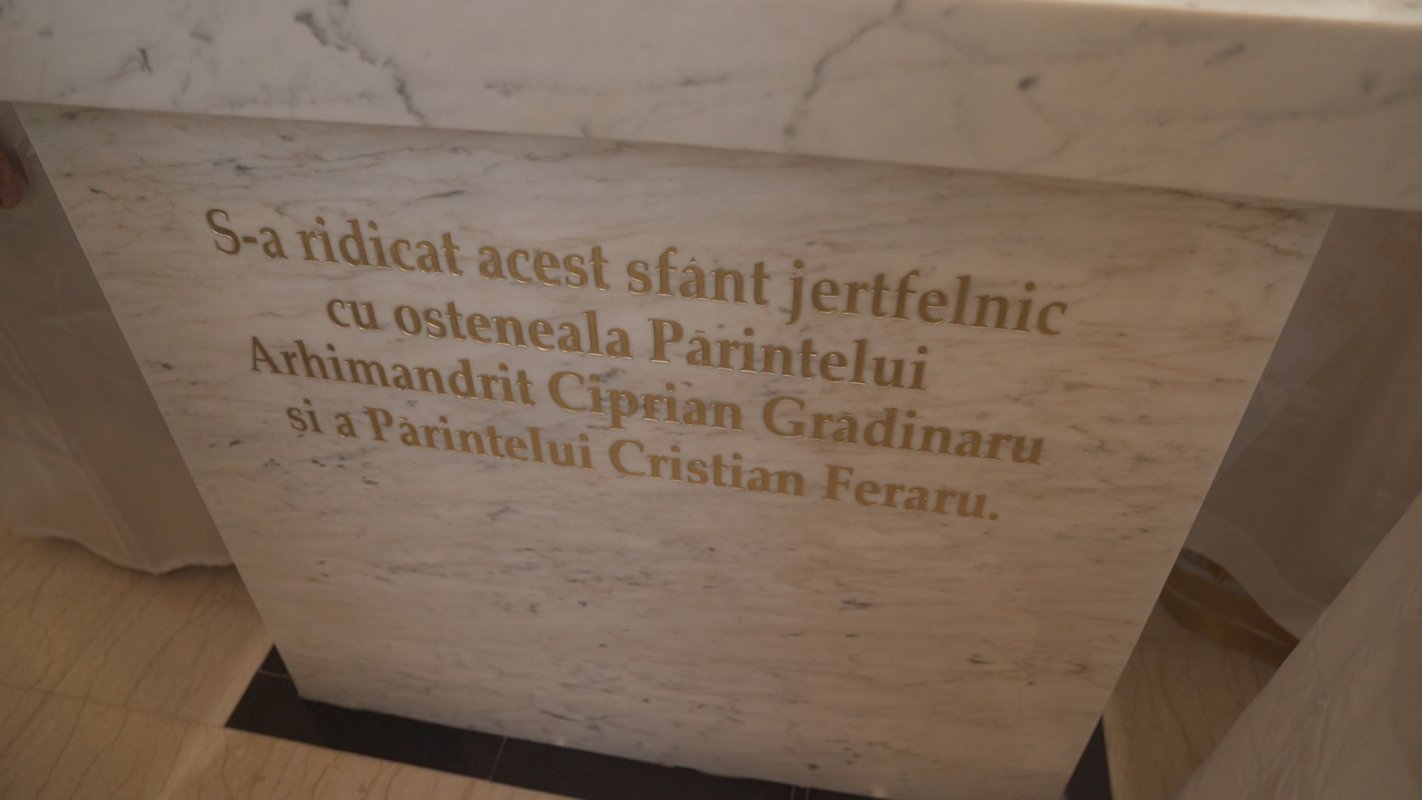 Opt arhierei la slujba de târnosire a Bisericii „Sfântul Nicolae” Hlipiceni, Botoșani 226559