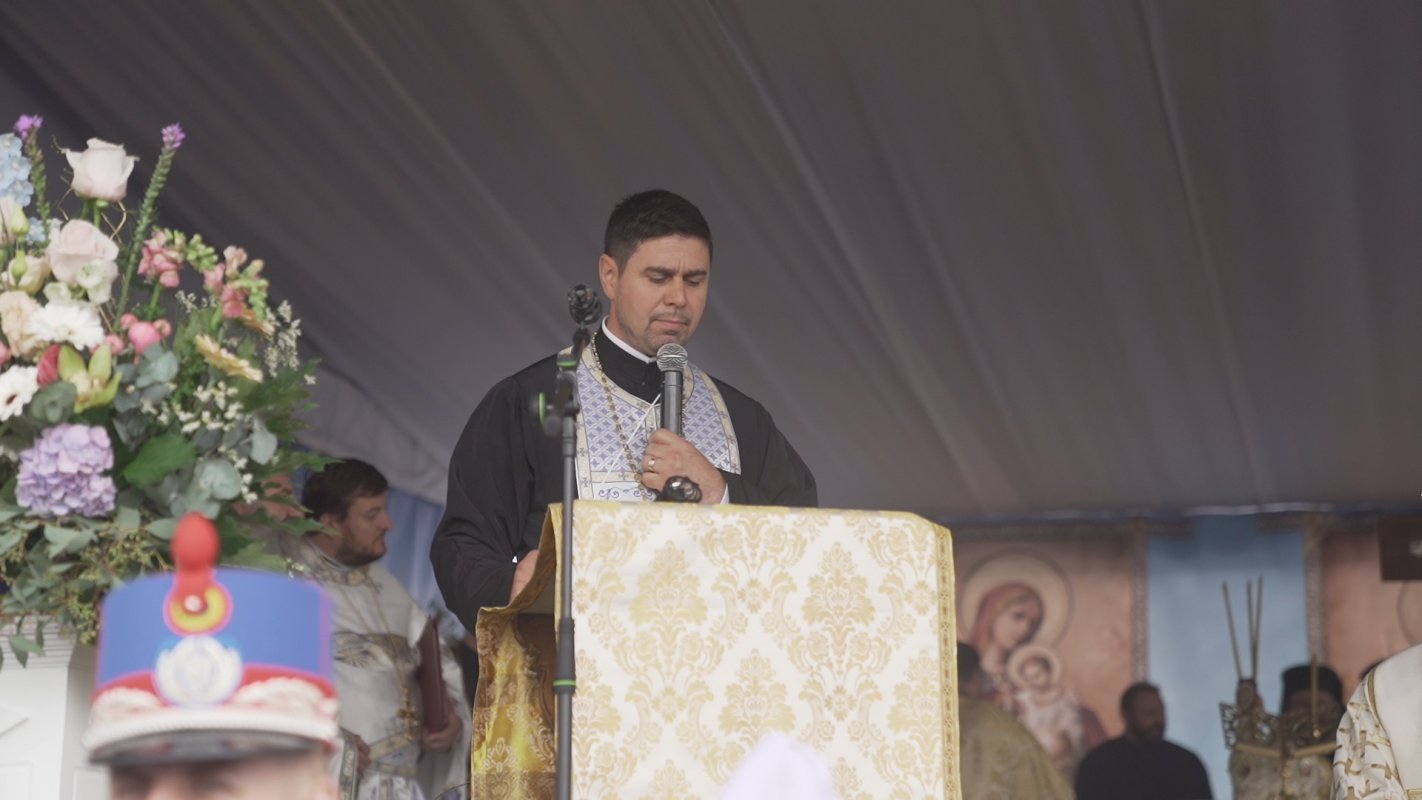 Opt arhierei la slujba de târnosire a Bisericii „Sfântul Nicolae” Hlipiceni, Botoșani 226577