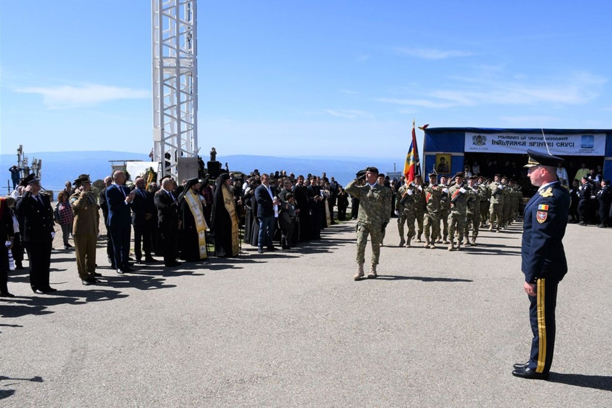 Pelerinaj la Crucea de pe Muntele Mic din Caraș-Severin 226508