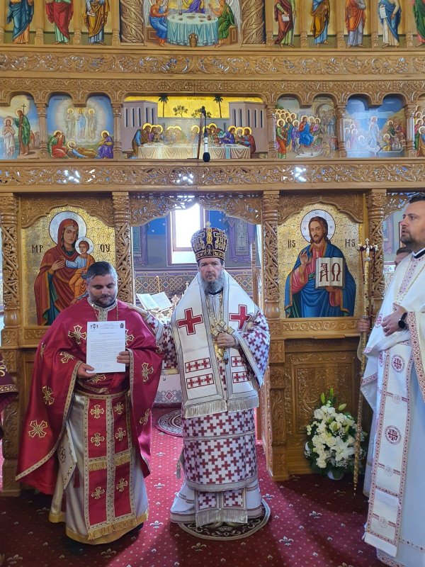 Sfânta Cruce - catargul călăuzitor al corabiei mântuirii 226641