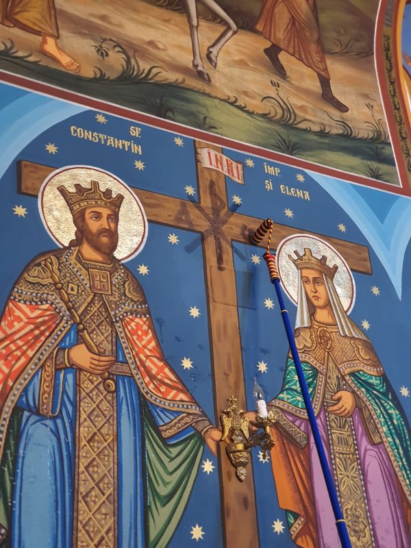 Sfânta Cruce - catargul călăuzitor al corabiei mântuirii 226643