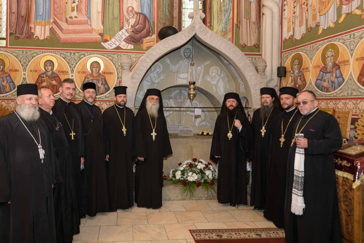 Simpozionul Național „Moștenirea Mușatină. Credință-Cultură-Istorie” continuă în Cetatea Sucevei 226741