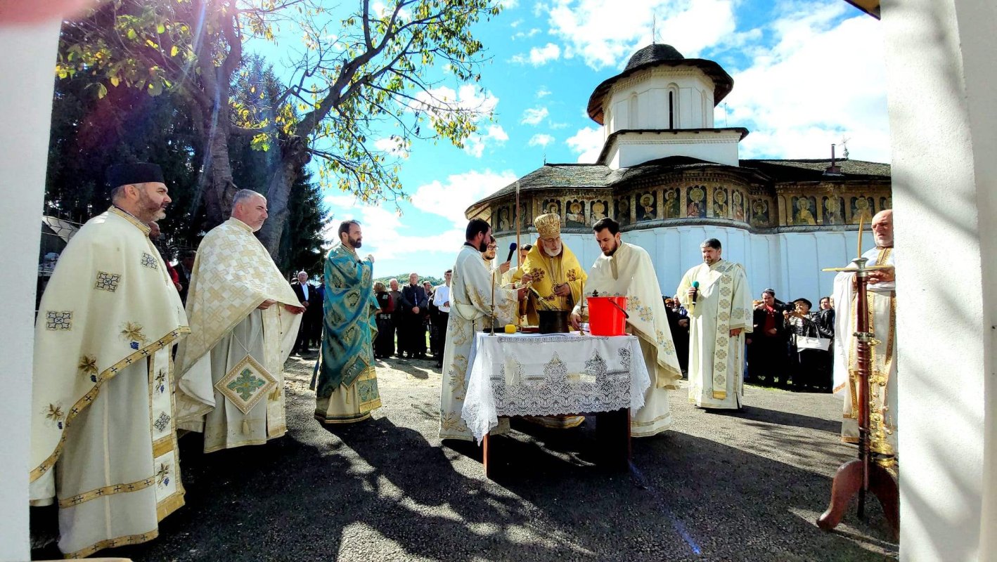 Binecuvântare într-o parohie din judeţul Argeş 226855