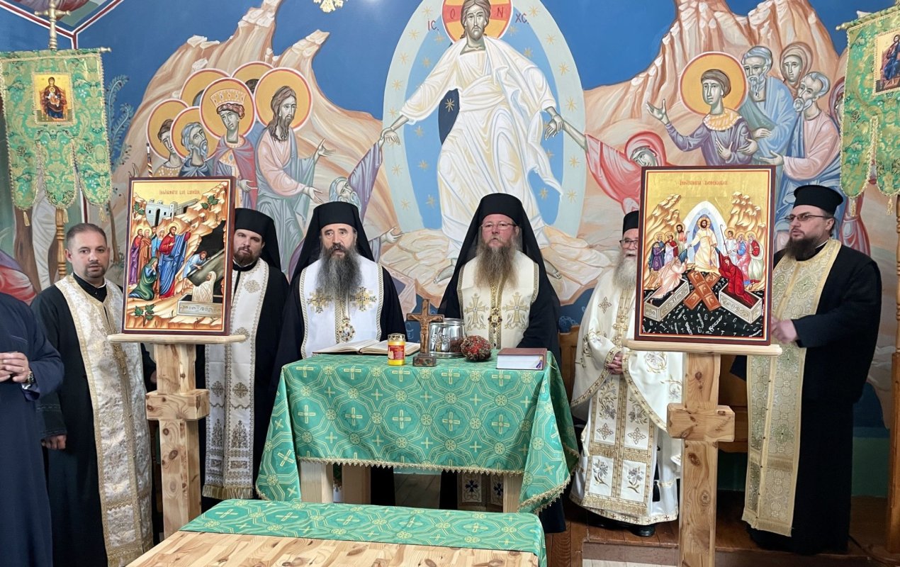 Doi ierarhi au liturghisit la Vâgani-Toplița, județul Harghita 226910