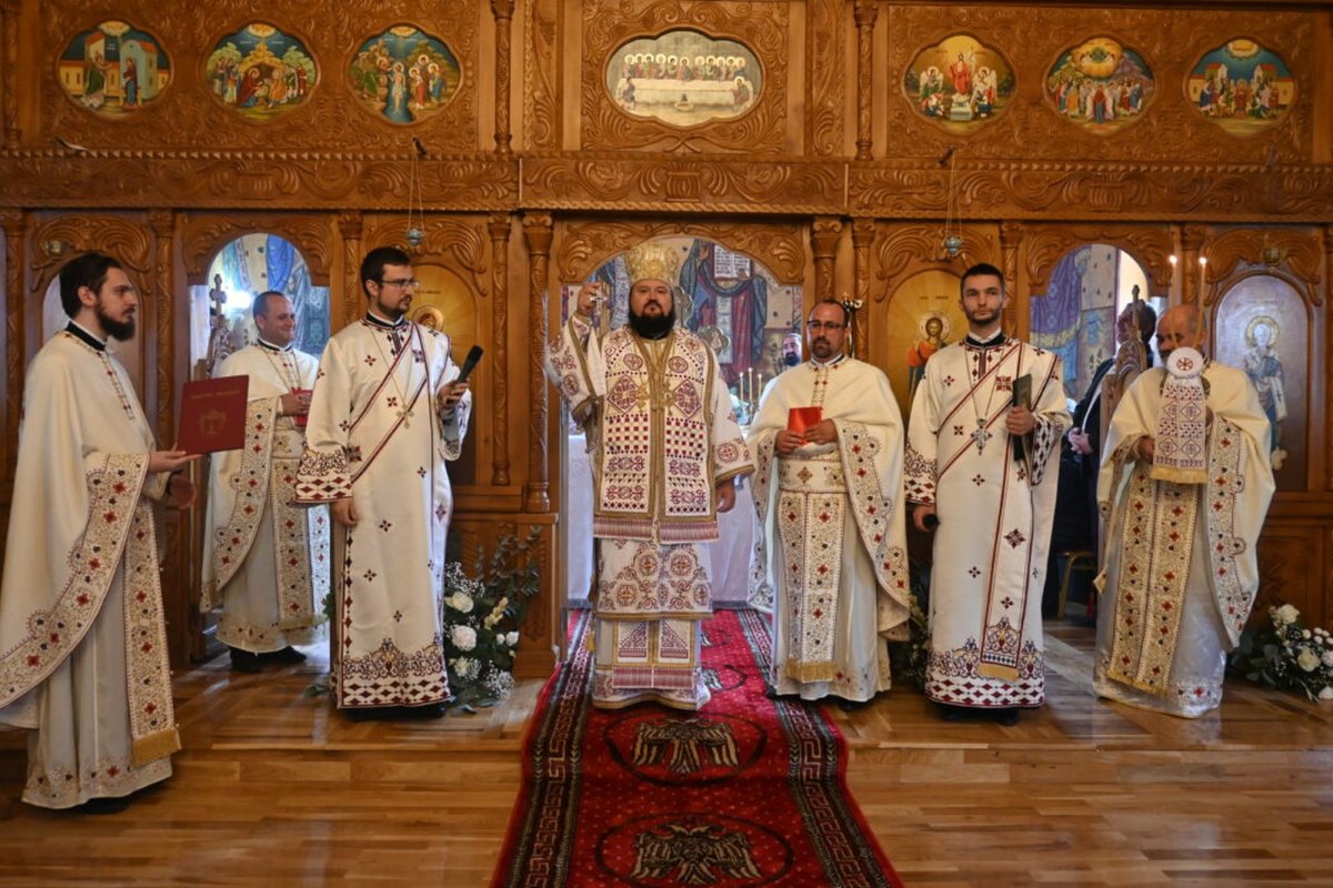 Slujire arhierească în Parohia Var, Sălaj 226909