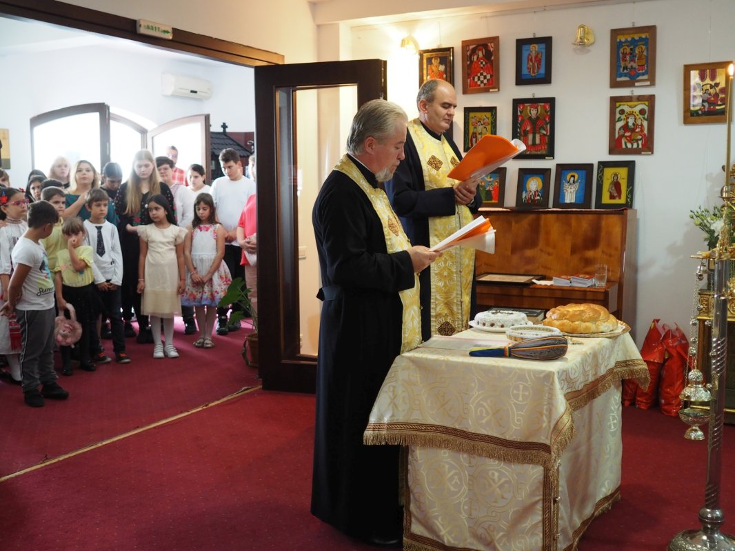 Zi de sărbătoare la Centrul de zi pentru copii „Sfânta Muceniţă Sofia” 226966