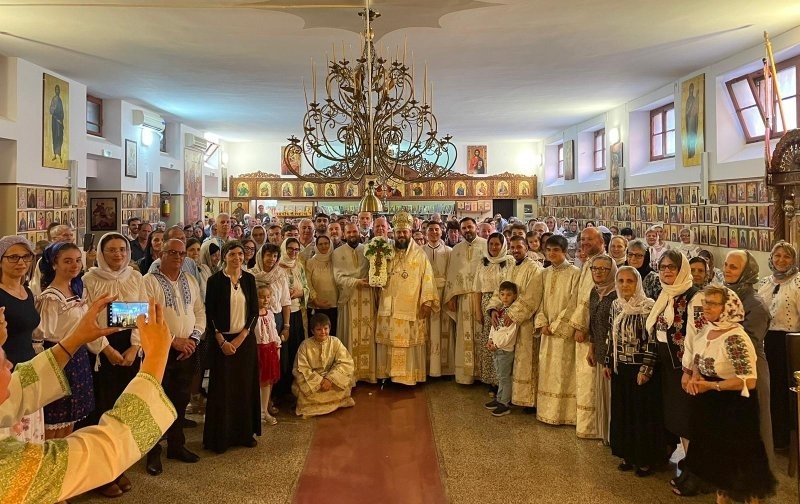 Hramul parohiei românești „Înălțarea Sfintei Cruci” din Roma 227059