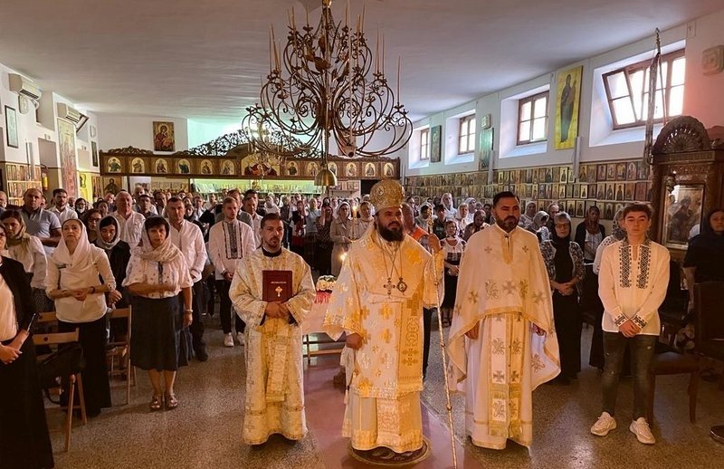 Hramul parohiei românești „Înălțarea Sfintei Cruci” din Roma 227060