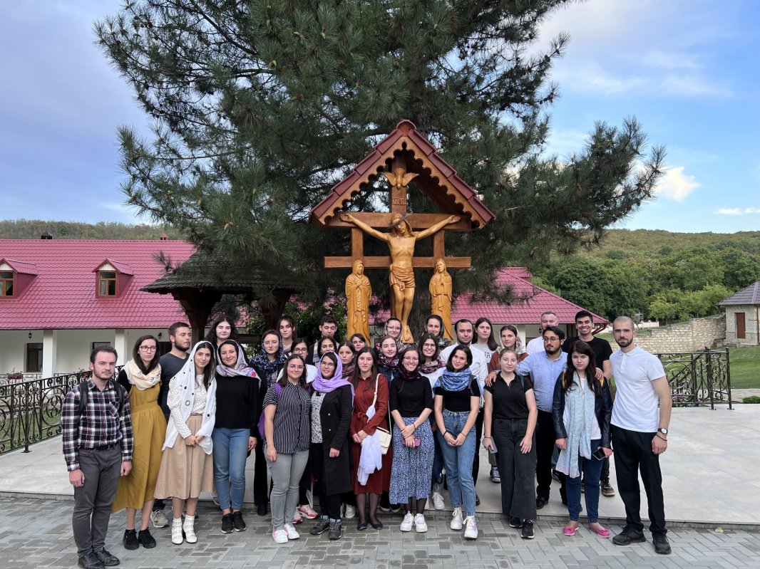 Pelerinaj al voluntarilor ASCOR la mănăstiri din Republica Moldova 227034