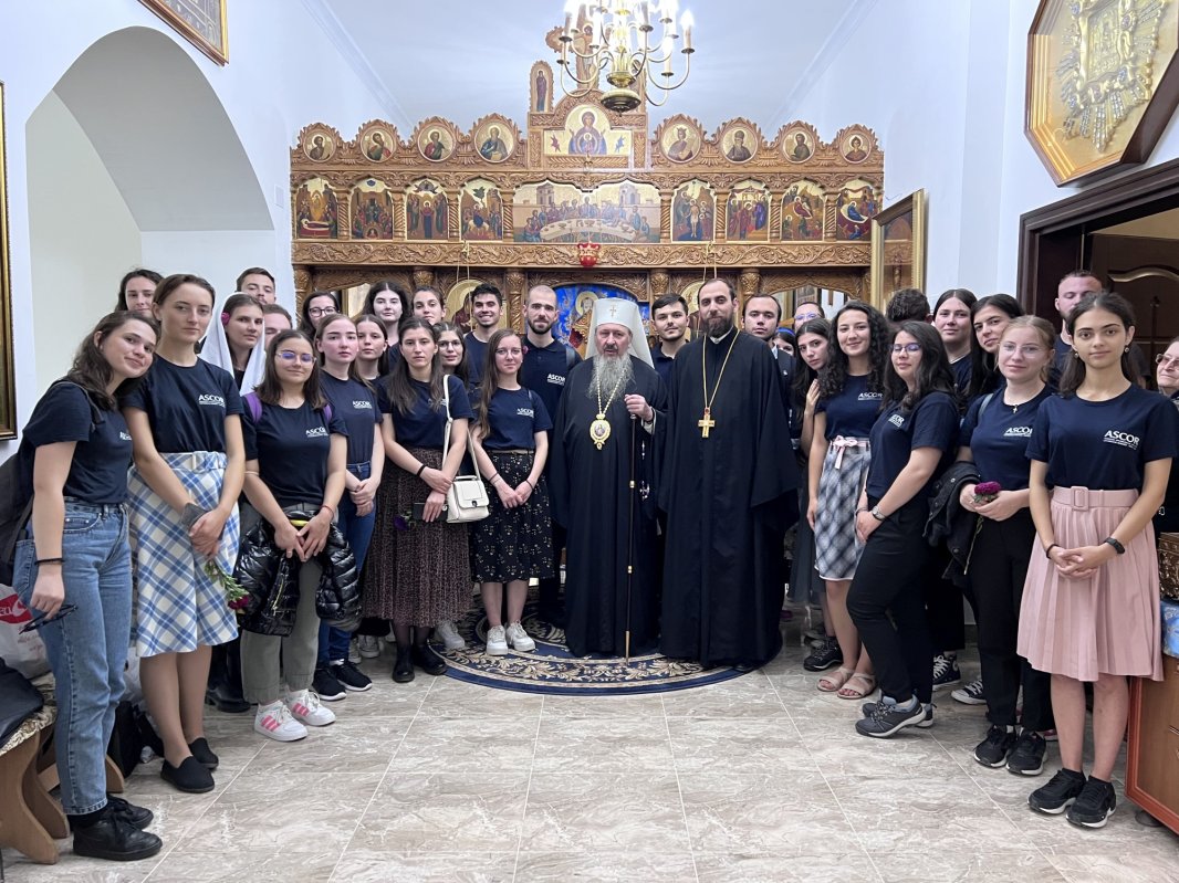 Pelerinaj al voluntarilor ASCOR la mănăstiri din Republica Moldova 227036